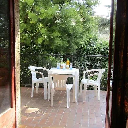 Salle De Bains Privee Jardin Arbore Montpellier